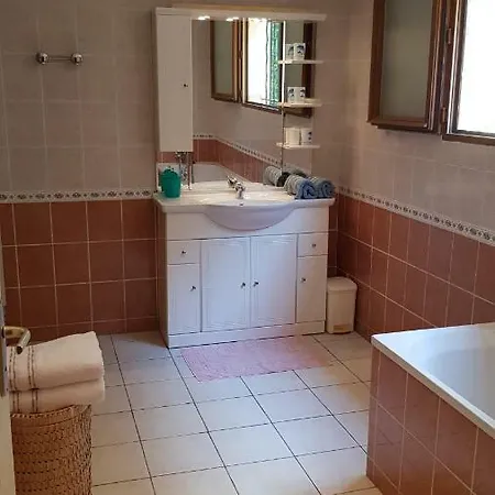 Raphael - Dans Au Calme A Valescure Y- Prix Inchanges Holiday home